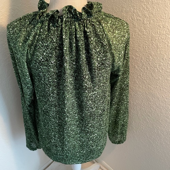 Michael Kors woman’s long sleeve extra small top - Picture 2 of 6